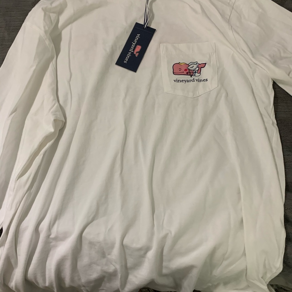 Men’s vineyard vines pocket tee